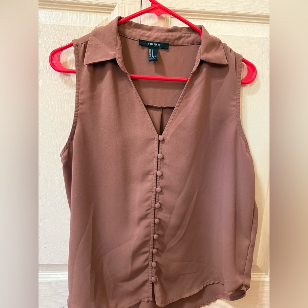 Brown button down collared tank top Forever 21, size Medium